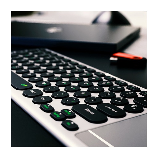[00056530] Teclado KLIPXTREME KCK-550S Inalambrico de conexion Dual Buetooth y 2.4 Ghz con Touchpad
